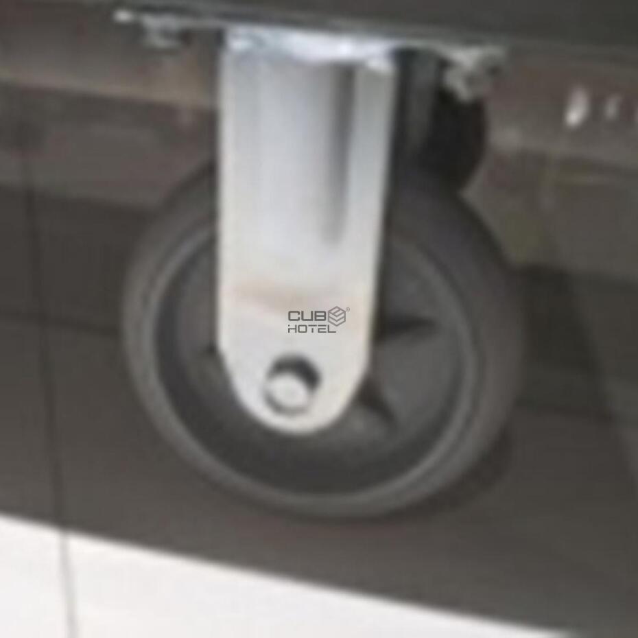 Fixed Wheel For Cleaning Car
